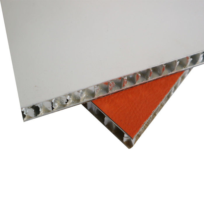 Aluminiowe panele o strukturze plastra miodu o wysokiej gęstości 5,7 Lbs / Ft3 lotnicze do wnętrz samolotów