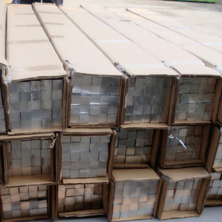 Zablokuj nierozszerzony aluminiowy rdzeń o strukturze plastra miodu 50 mikronów ostra, przezroczysta powierzchnia otworu